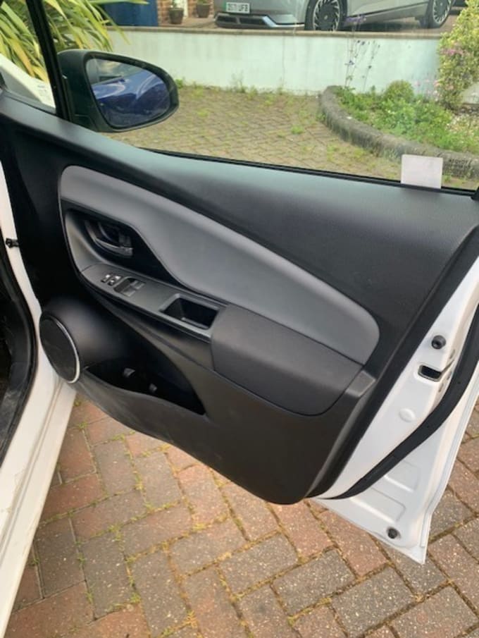 2025 Toyota Yaris