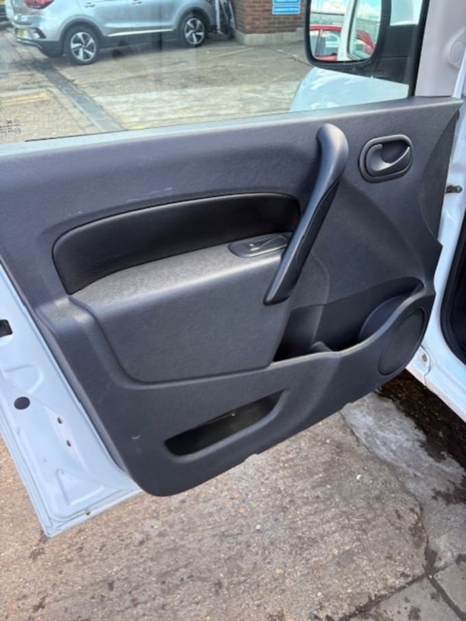 2025 Renault Kangoo