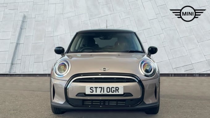 2022 Mini Hatch