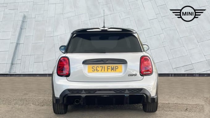 2021 Mini Hatch