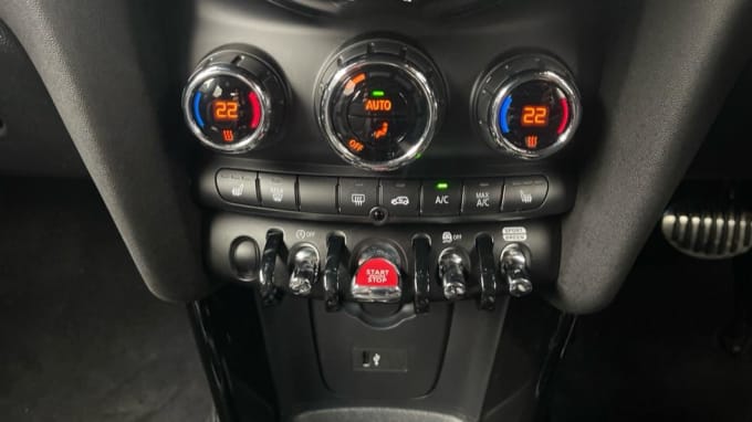 2024 Mini Hatch