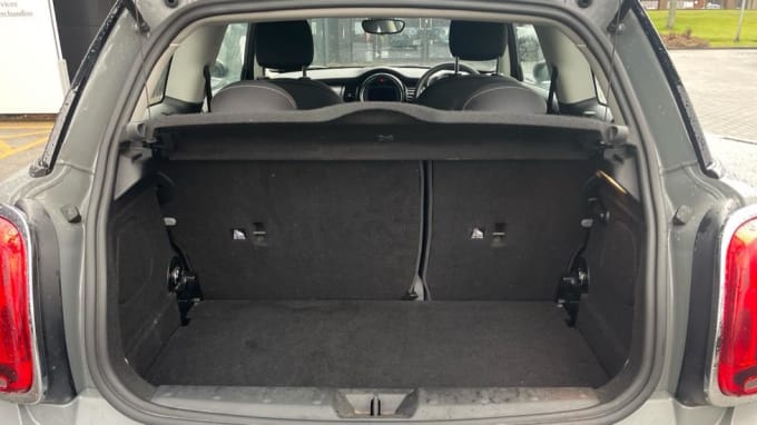 2020 Mini Hatch