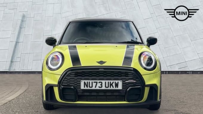 2023 Mini Hatch