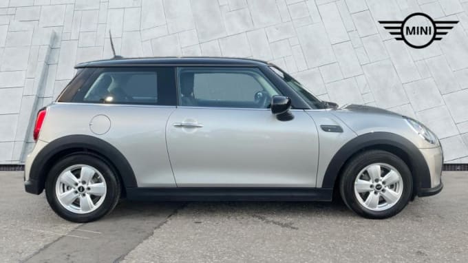 2023 Mini Hatch