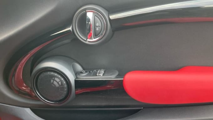 2018 Mini Hatch