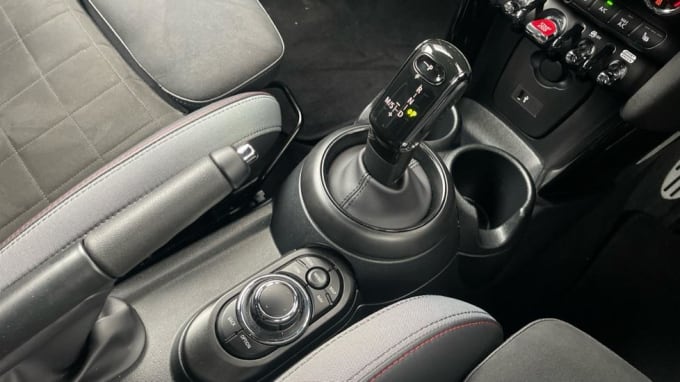 2024 Mini Hatch