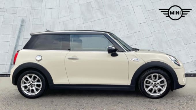 2019 Mini Hatch