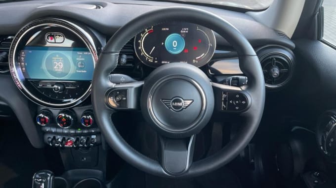 2023 Mini Hatch