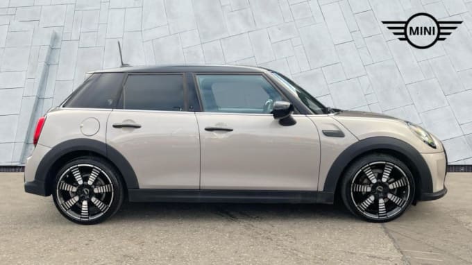 2021 Mini Hatch