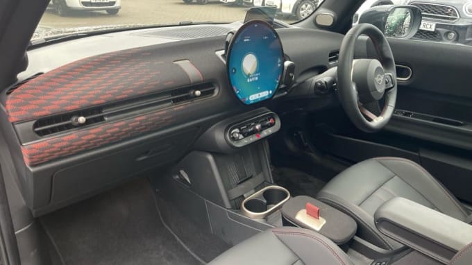 2024 Mini Hatch