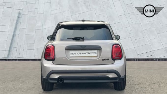 2021 Mini Hatch