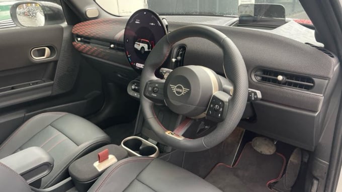 2024 Mini Hatch