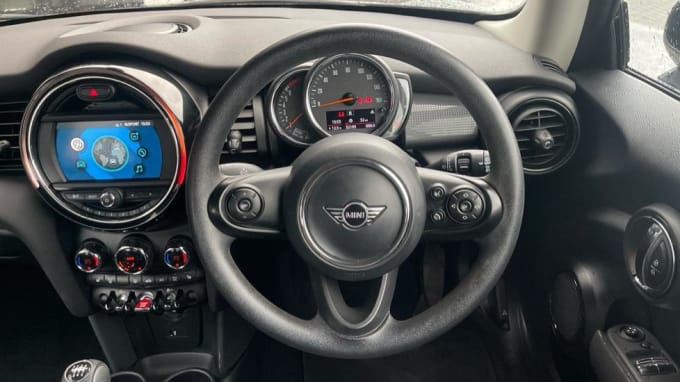 2020 Mini Hatch