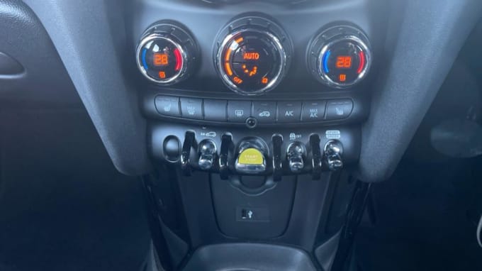 2024 Mini Hatch