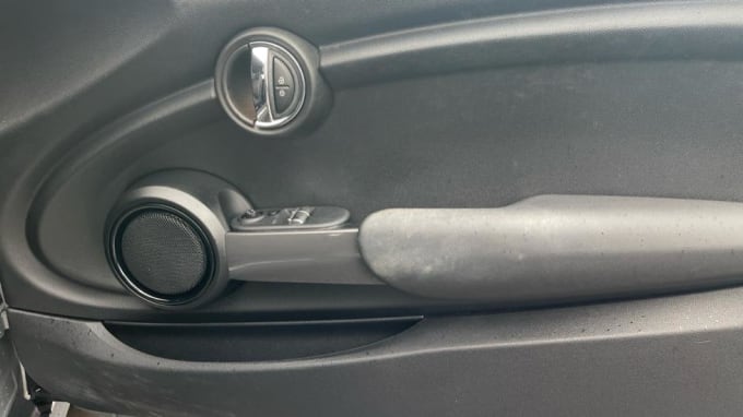 2020 Mini Hatch