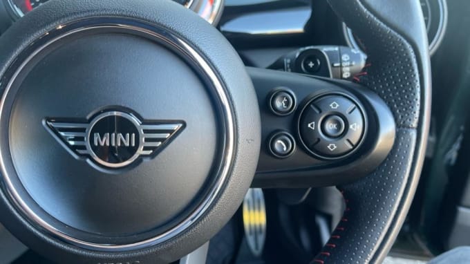 2020 Mini Hatch