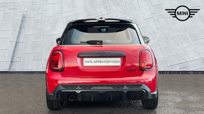 2021 Mini Hatch