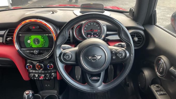 2018 Mini Hatch