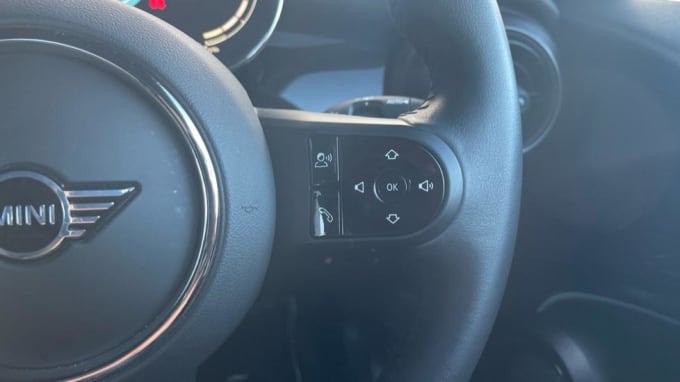2024 Mini Hatch