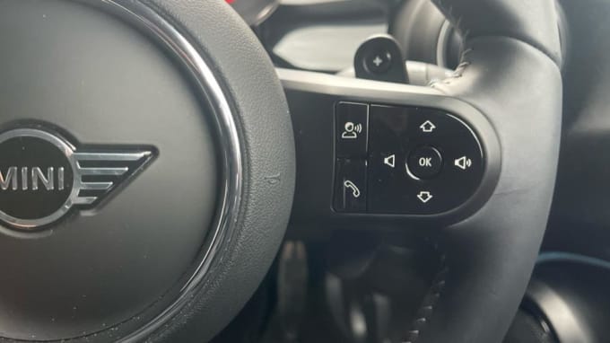 2024 Mini Hatch