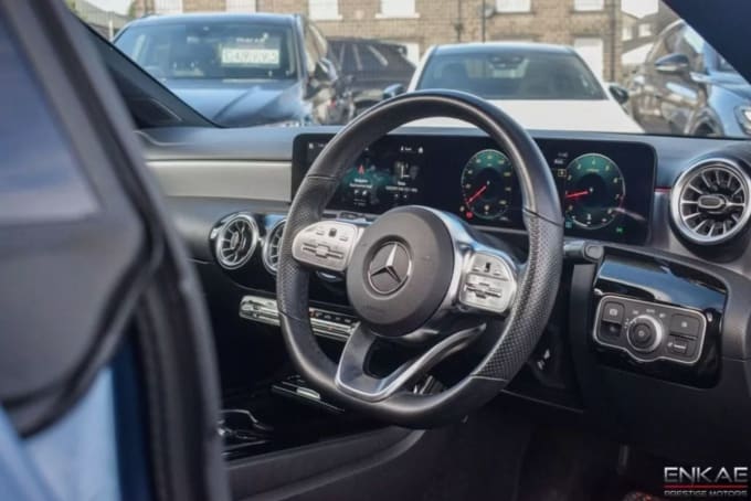 2025 Mercedes-benz Cla