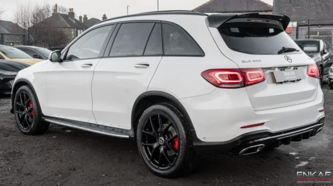 2025 Mercedes-benz Glc