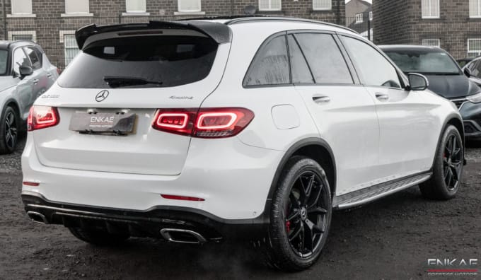 2025 Mercedes-benz Glc