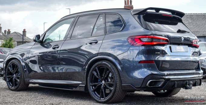 2025 BMW X5