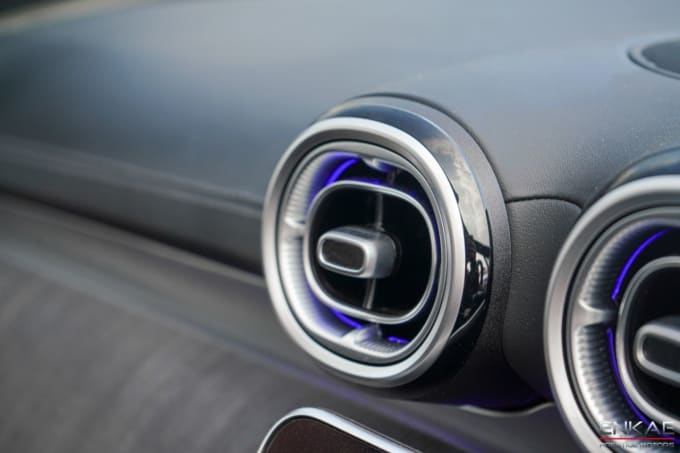 2025 Mercedes-benz C-class