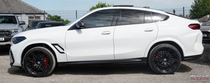 2025 BMW X6 M