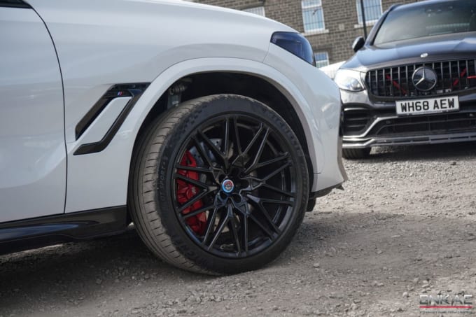 2025 BMW X6 M