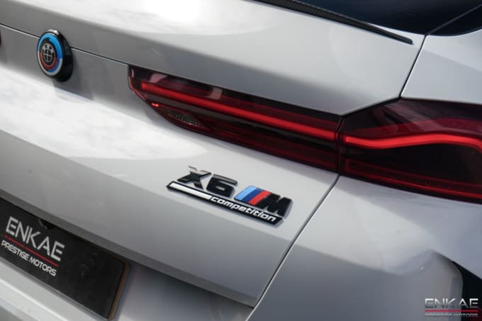 2025 BMW X6 M