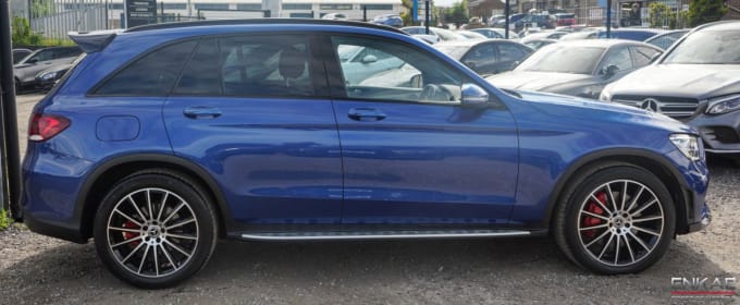 2025 Mercedes-benz Glc