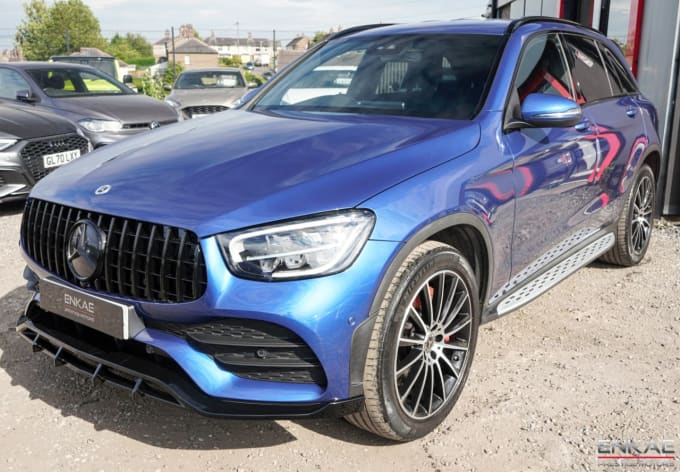 2025 Mercedes-benz Glc