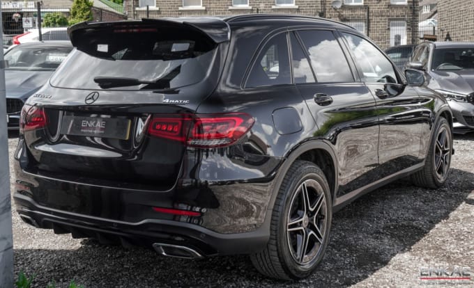 2025 Mercedes-benz Glc