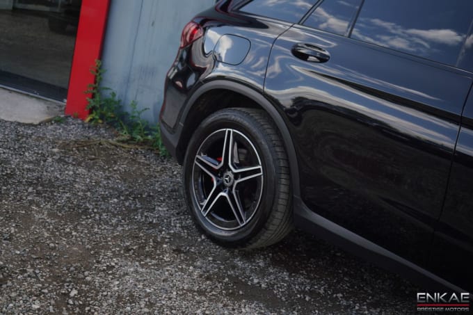 2025 Mercedes-benz Glc