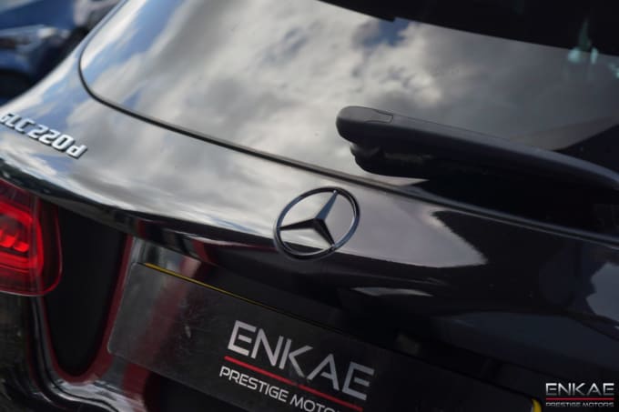 2025 Mercedes-benz Glc