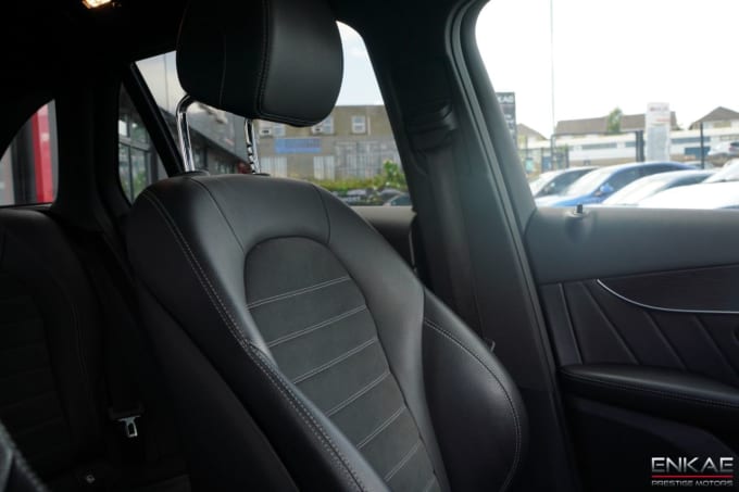 2025 Mercedes-benz Glc