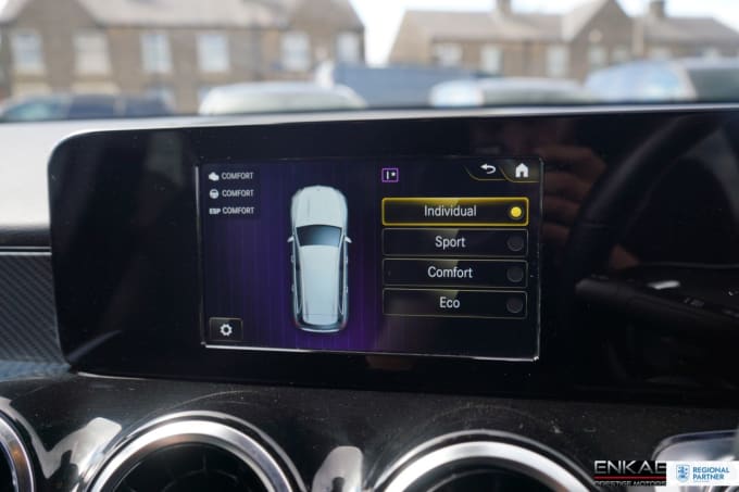 2025 Mercedes-benz Glb