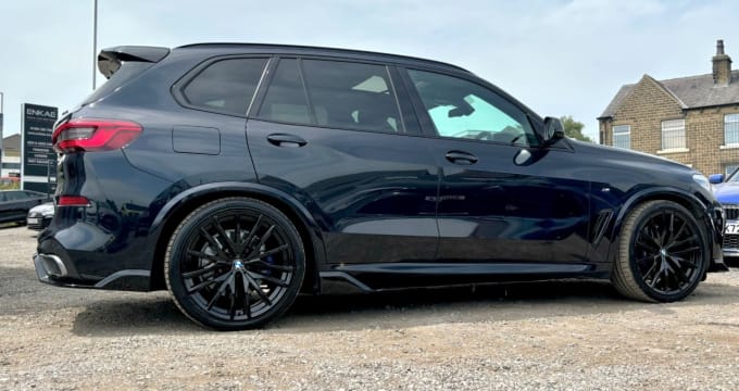 2025 BMW X5
