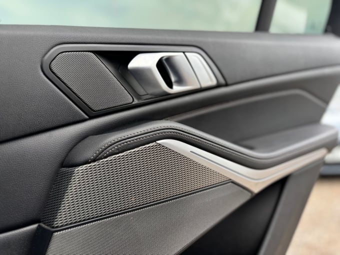 2025 BMW X5