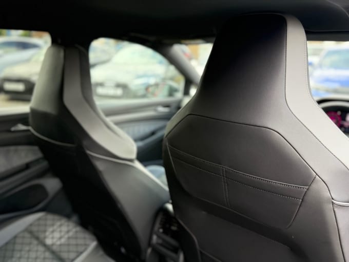 2025 Volkswagen Golf