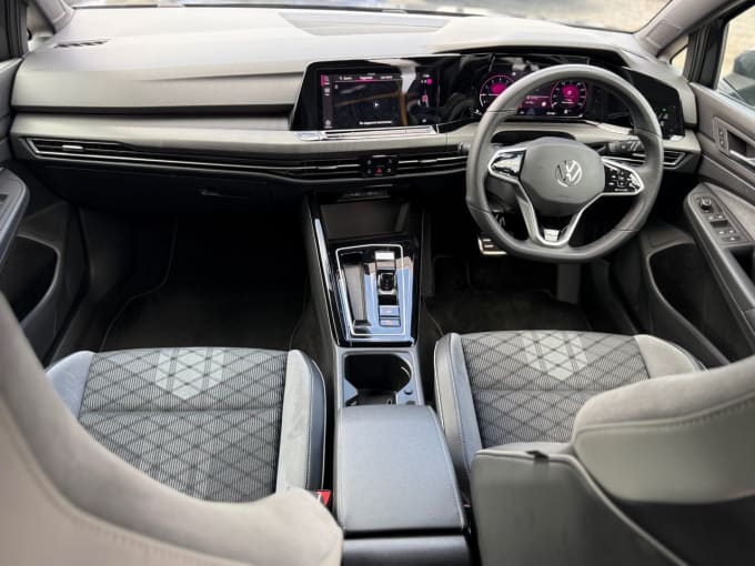 2025 Volkswagen Golf