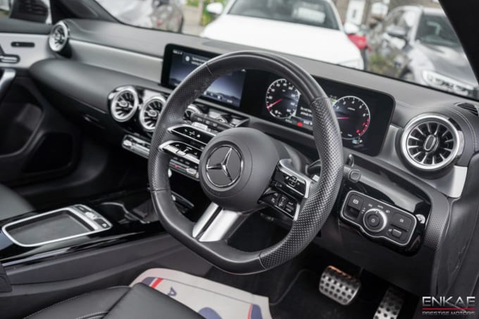 2025 Mercedes-benz Cla
