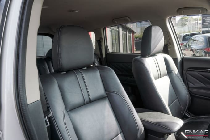 2025 Mitsubishi Outlander