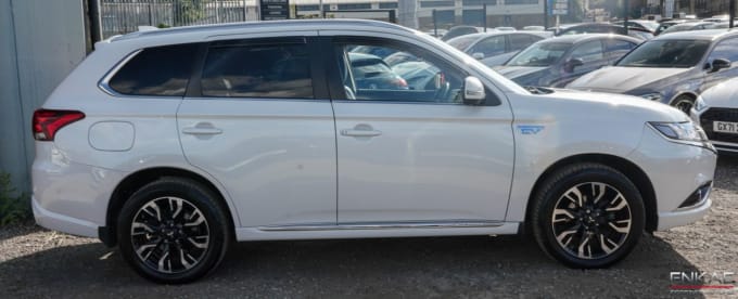 2025 Mitsubishi Outlander