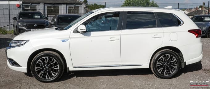 2025 Mitsubishi Outlander