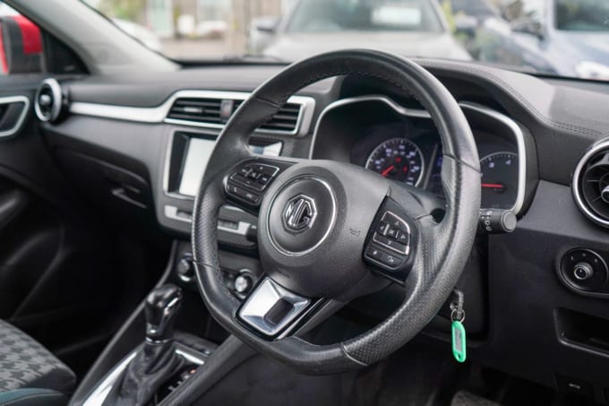 2025 Mg Mg Zs