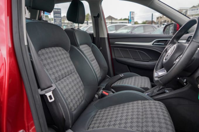 2025 Mg Mg Zs