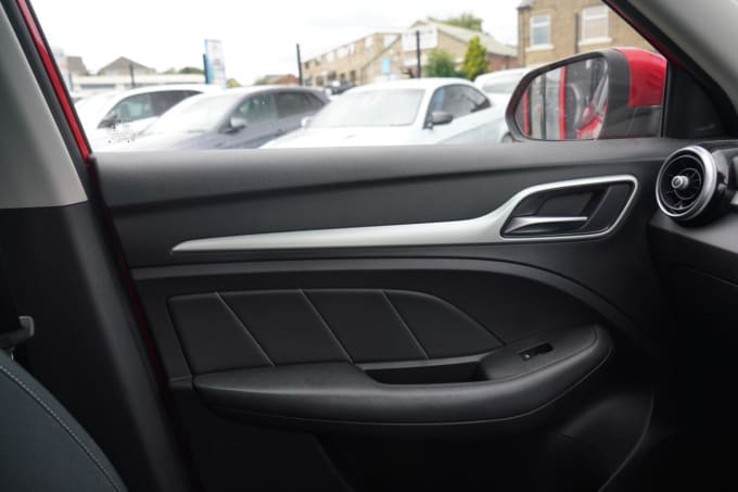2025 Mg Mg Zs